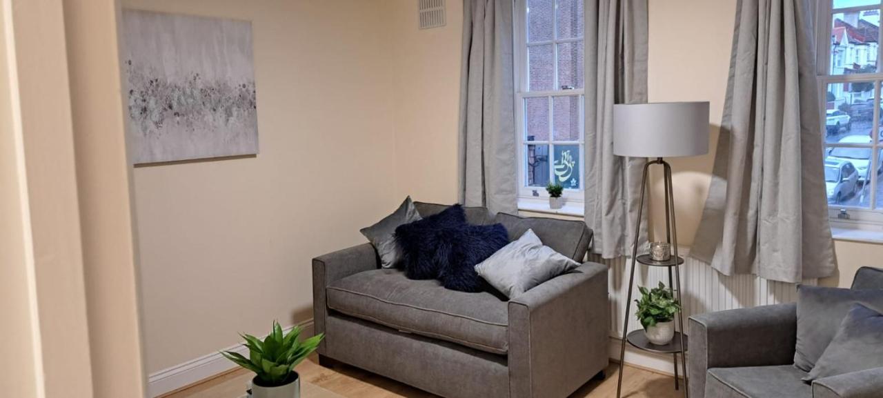 Upper Tooting Road Villa London Bagian luar foto